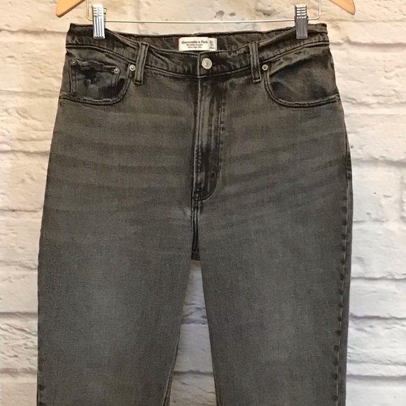 Abercrombie Fitch 10 (30) High Rise Ankle Straight Jeans Curve Love Faded Black - Picture 4 of 10